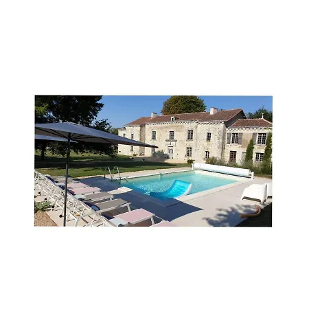Domaine De Bourgville B&B 4*