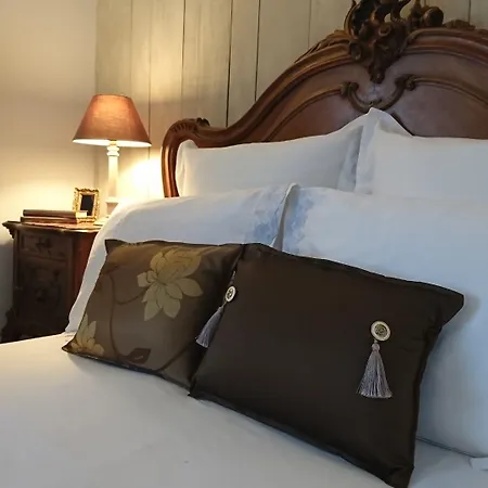 Domaine De Bourgville Bed and breakfast 4*
