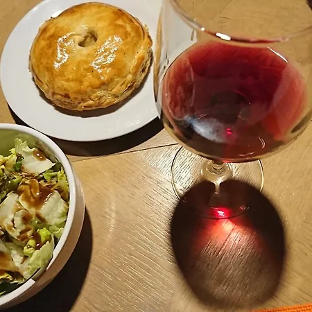 Domaine De Bourgville Bed and breakfast Monts-sur-Guesnes