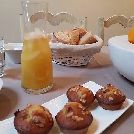 Bed and breakfast Domaine De Bourgville 4*