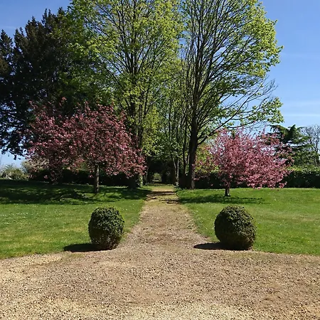 Domaine De Bourgville Couette-café Monts-sur-Guesnes