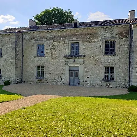 Domaine De Bourgville 4* Monts-sur-Guesnes