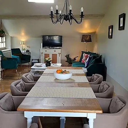 Domaine De Bourgville Couette-café 4*