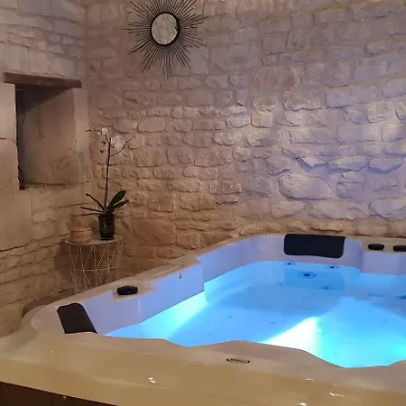 Domaine De Bourgville 4*